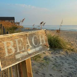 Deals 🤩 Heritage Puzzles 550 Pieces To The Beach 💯